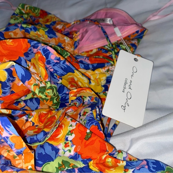 Floral Boutique Ruched Mini Dress - Picture 6 of 11